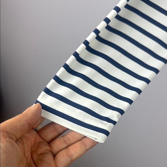 Lands' End UPF 50 Long Sleeve Relaxed Rash Guard White/Deep Sea Stripe Size L - Picture 5 of 9